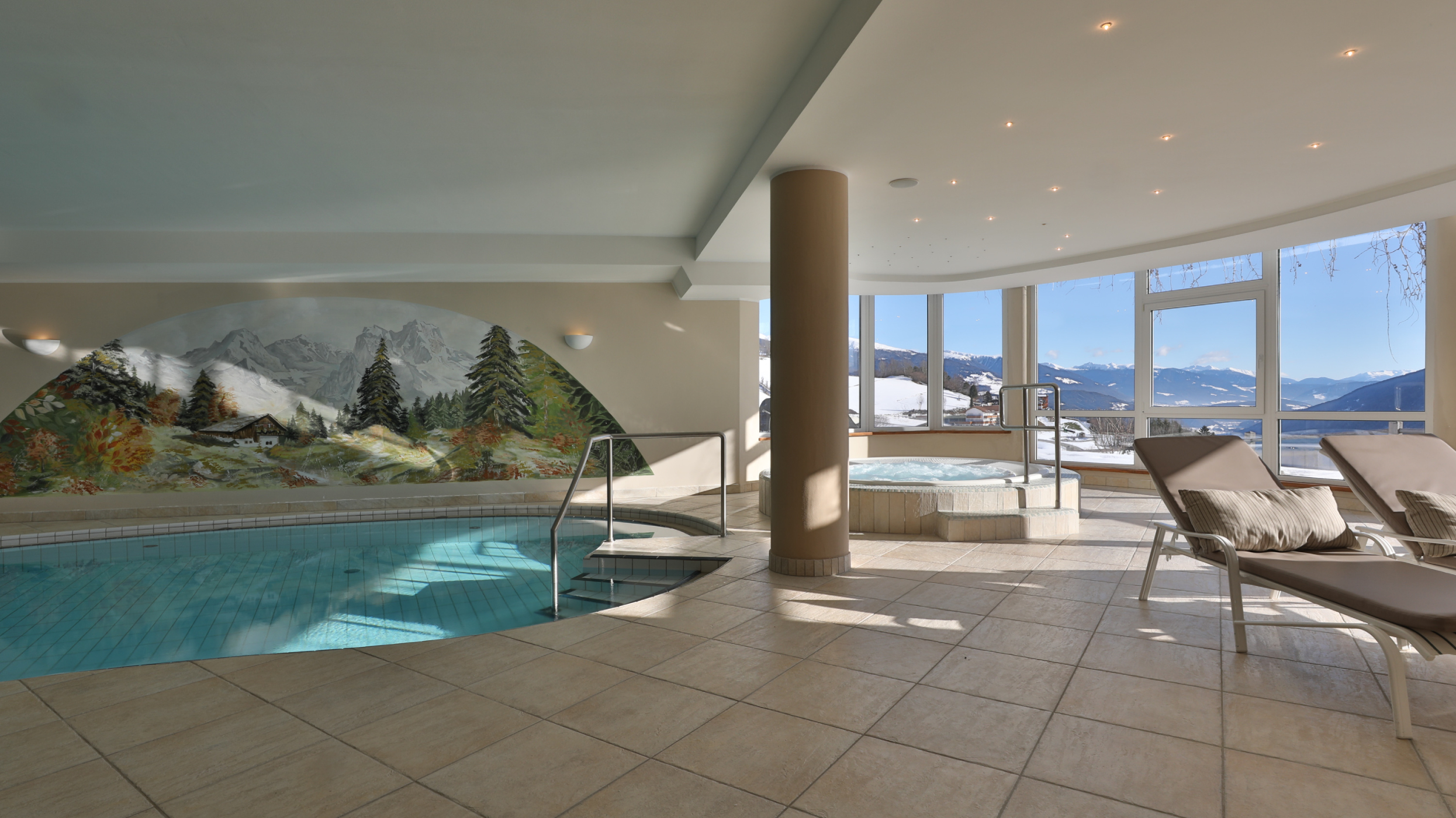 Pool - Hotel der Berge